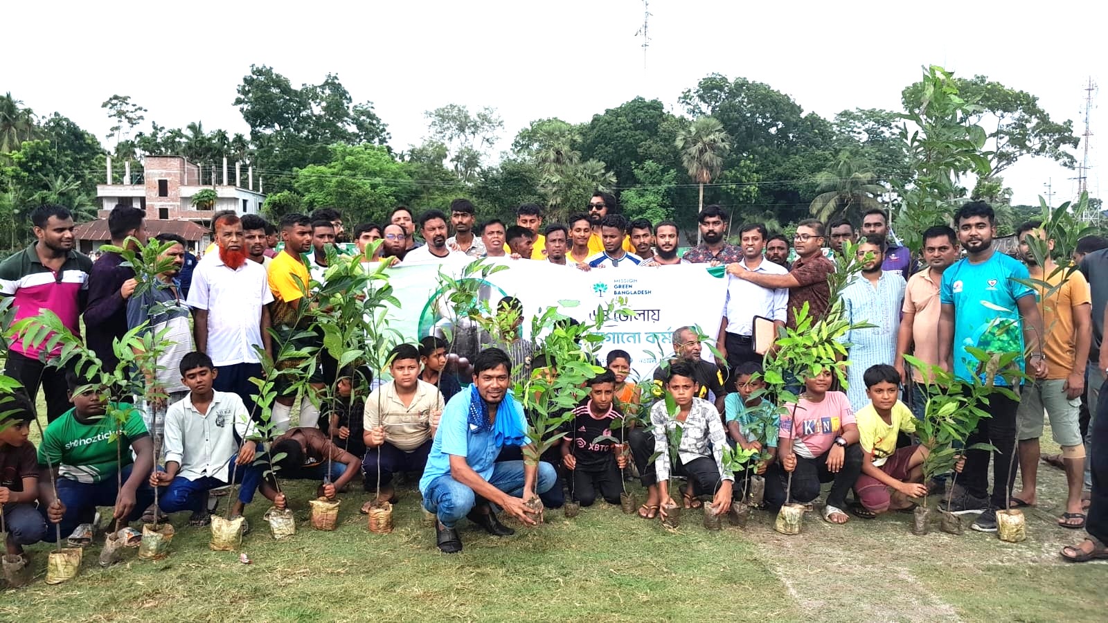 শহীদদের স্মরণে বৃক্ষরোপণ কর্মসূচী